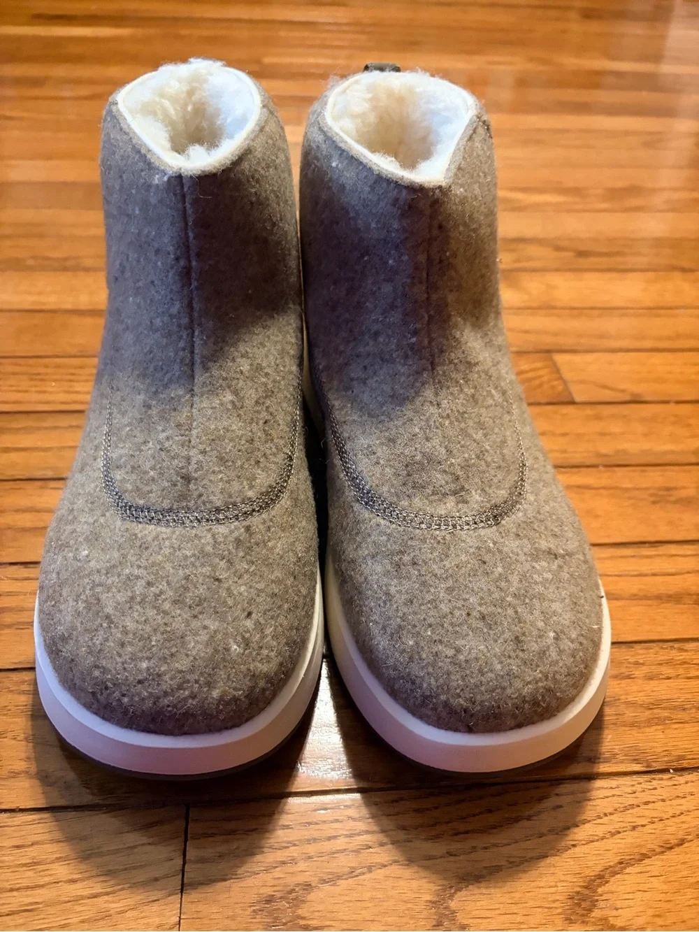 allbirds mens 10 Wool Ankle Booties in Taupe